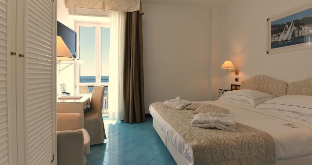 Deluxe SeaFront Room